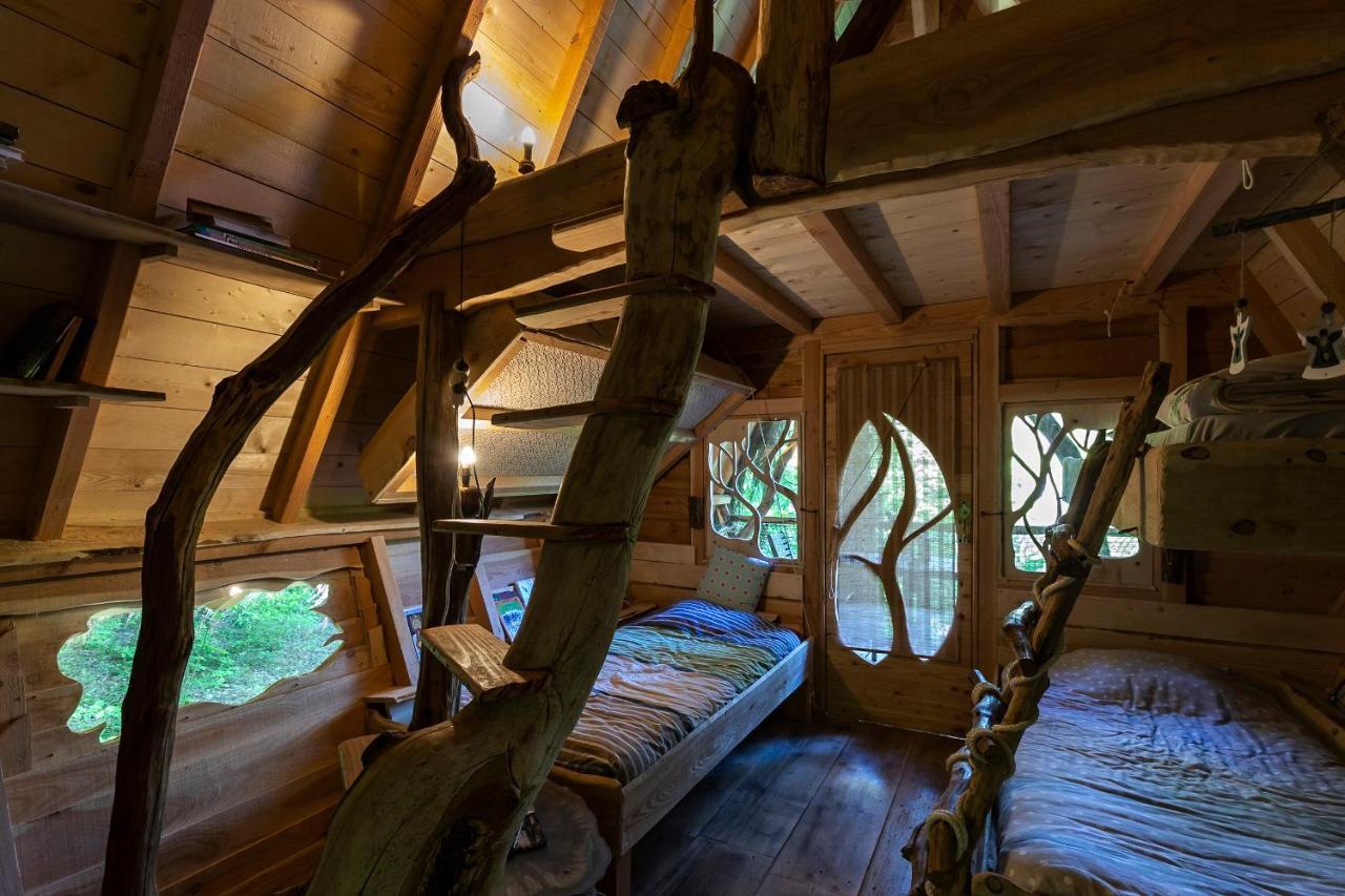L'Arbre A Cabane Guyonvelle Exteriör bild