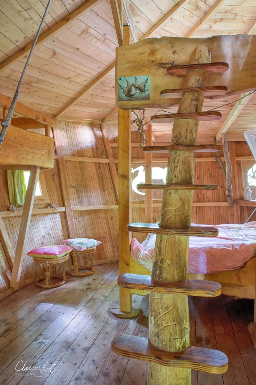 L'Arbre A Cabane Guyonvelle Exteriör bild