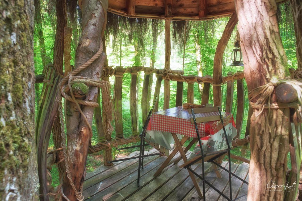 L'Arbre A Cabane Guyonvelle Exteriör bild