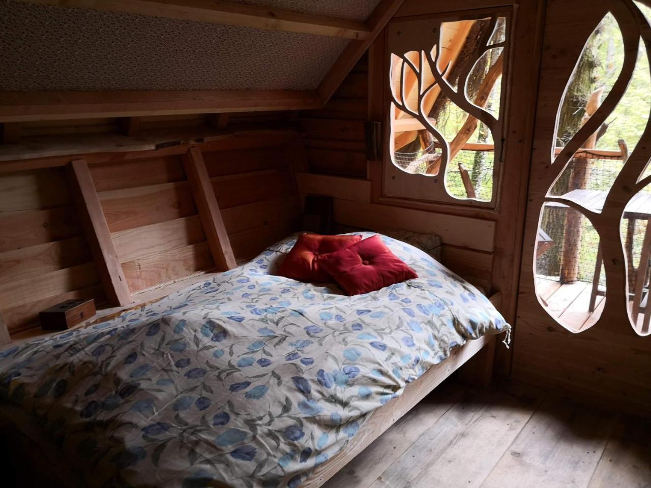 L'Arbre A Cabane Guyonvelle Exteriör bild