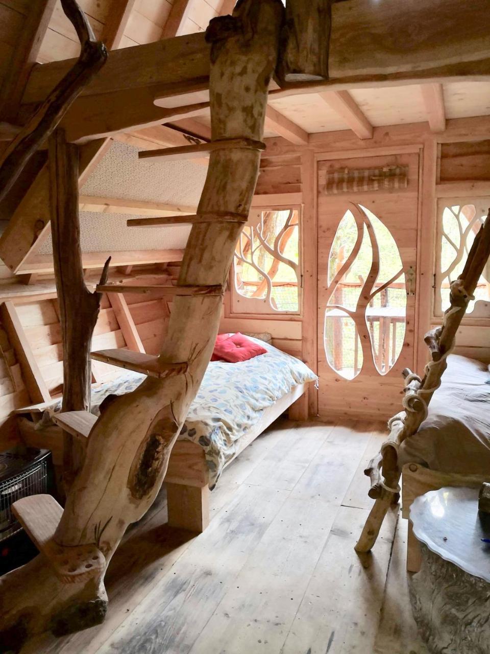 L'Arbre A Cabane Guyonvelle Exteriör bild